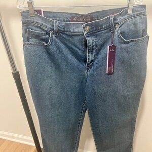 14 Short washed colored jeans